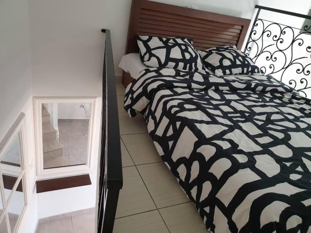Eve Home Yaoundé Εξωτερικό φωτογραφία