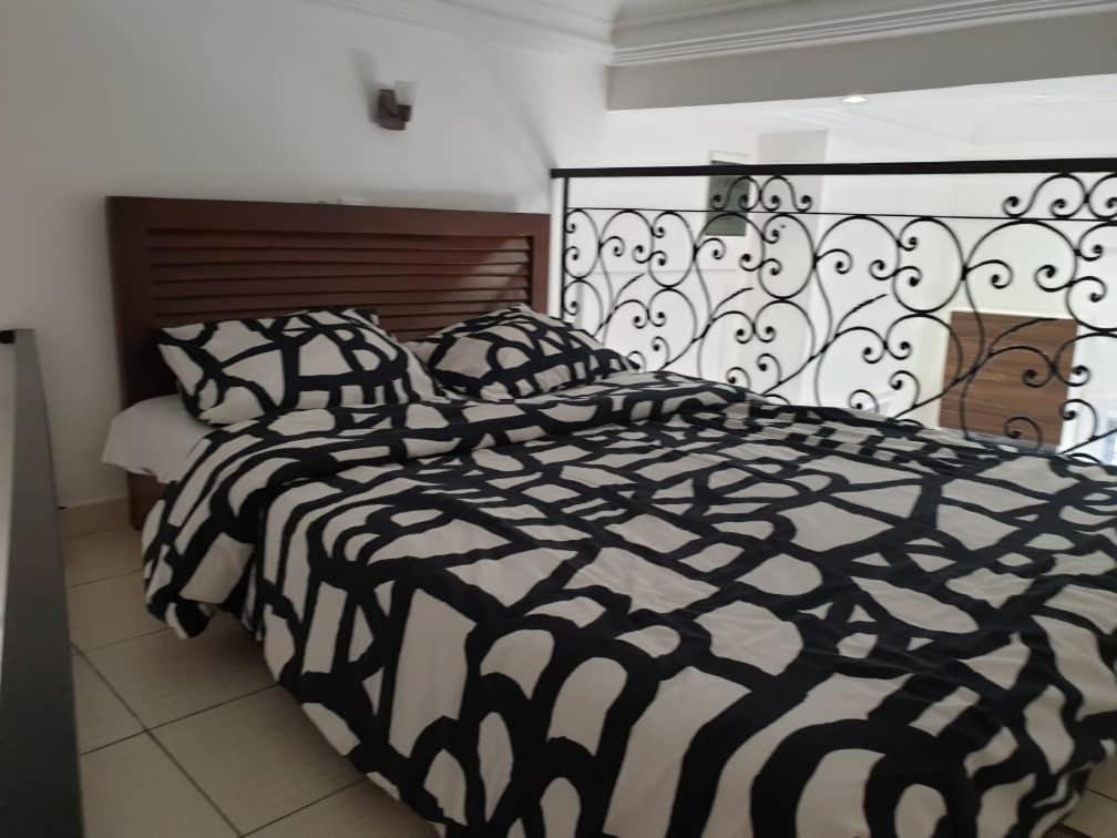 Eve Home Yaoundé Εξωτερικό φωτογραφία